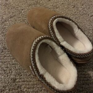 Muk Luks Tan Slippers with White Knit Detail